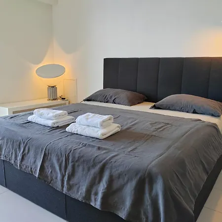 Mario - * Rogoznica (Sibenik-Knin)