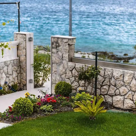 Mario - Apartment Rogoznica (Sibenik-Knin)