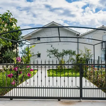 Mario - Rogoznica (Sibenik-Knin)