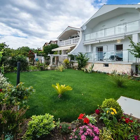 Apartmán Mario - Rogoznica *