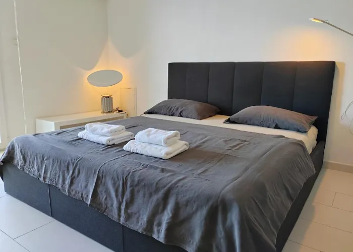 Mario - * Rogoznica (Sibenik-Knin)