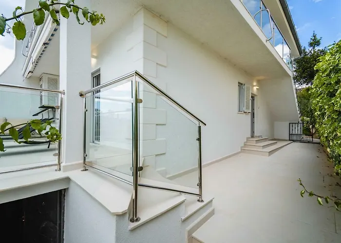 Apartman Mario - Rogoznica (Sibenik-Knin)